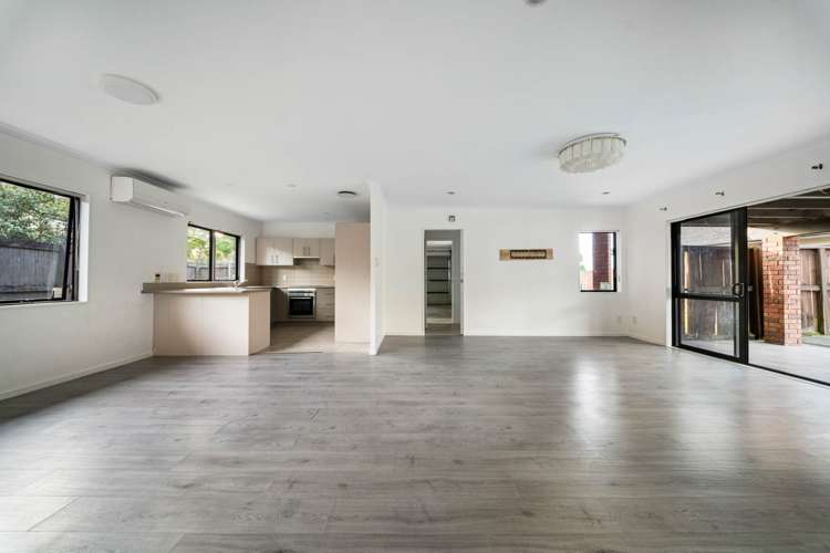 8 Carisbrook Crescent_2