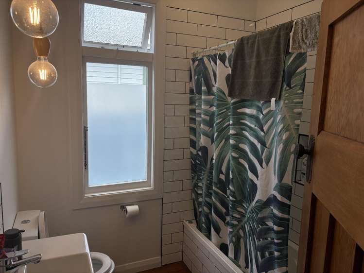 111 Duchess Crescent Mayfair_10