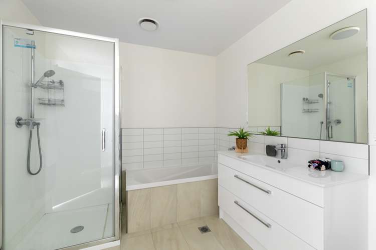 3g/27 Morning Star Place Mount Albert_16