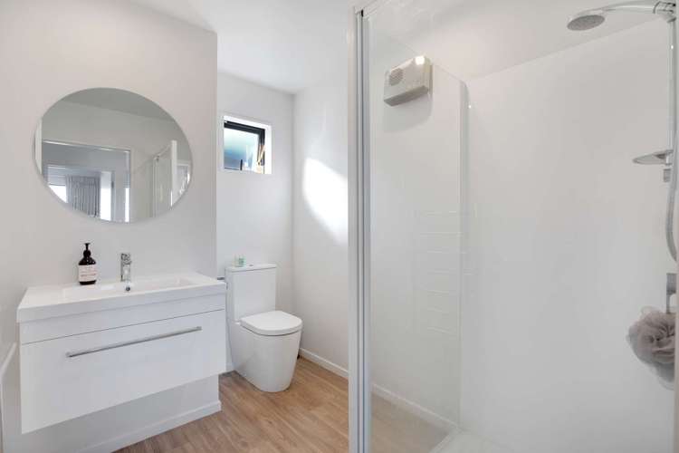 2/9 Marcroft Street Woolston_15