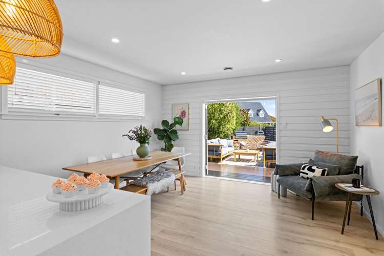 21 Woodstock Place Russley_6