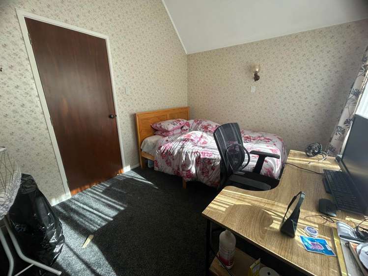 2/2 Photinia Place Botany Downs_7