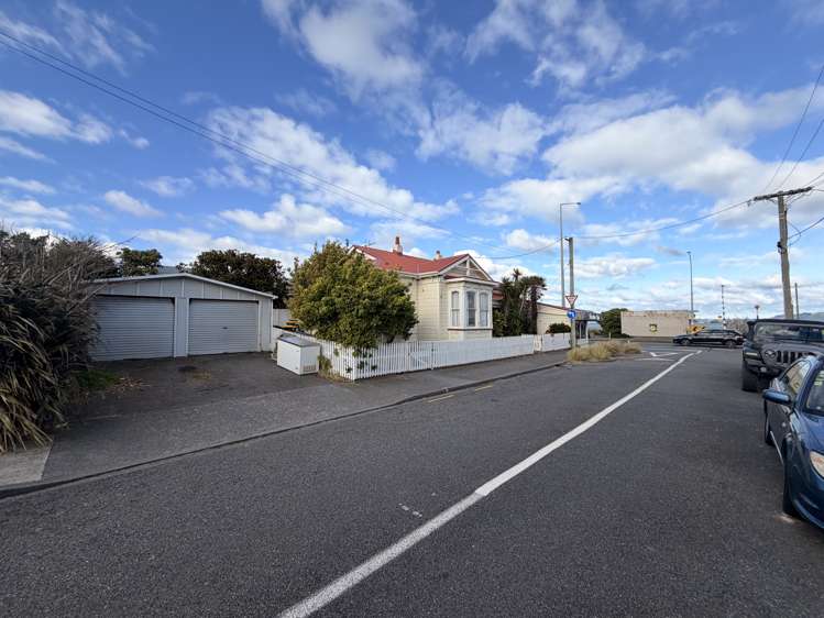 2 Bay Street Petone_5