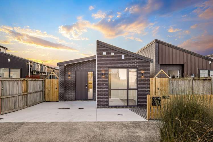 5 Herekino Street Westgate_8