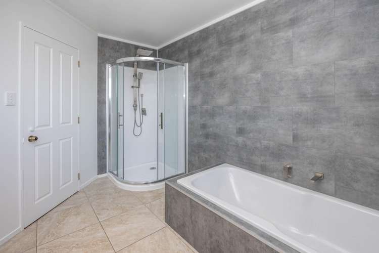 12 Flora Way Rototuna_32