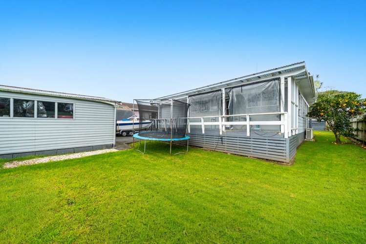 17 Gibbons Road Weymouth_6