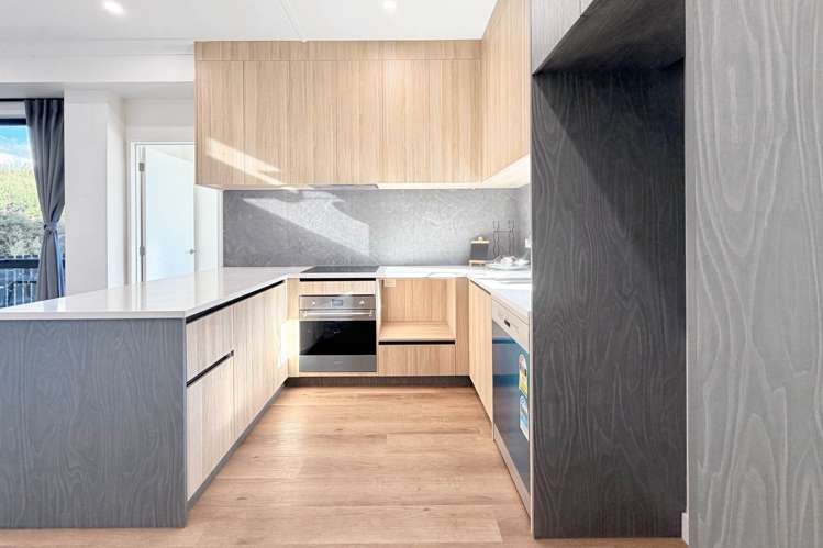 44E Westgate Drive_4