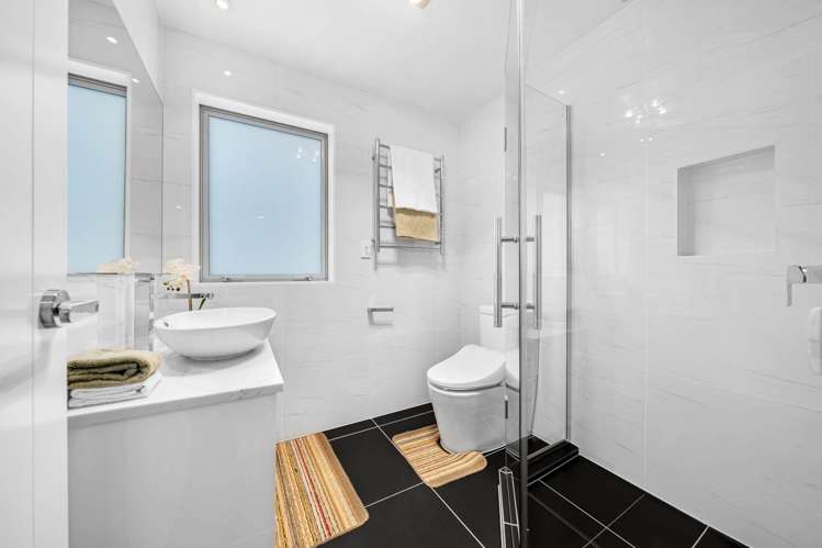 25 Te Kura Road Flat Bush_22