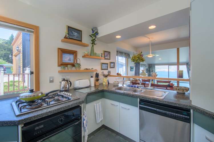 113b Wynyard Crescent Fernhill/Sunshine Bay_8