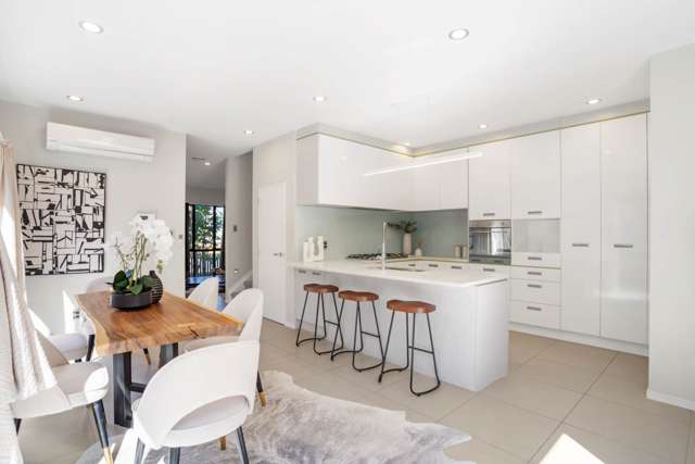 6 Kerrykeel Drive Flat Bush_3