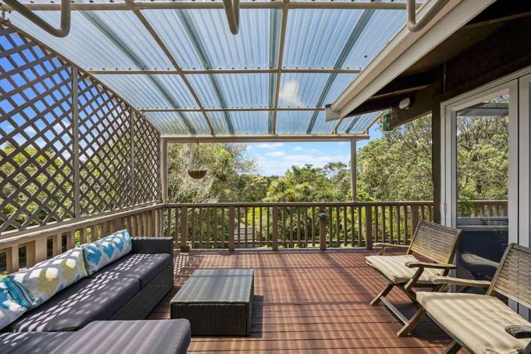 12 Raroa Terrace Waiatarua_8