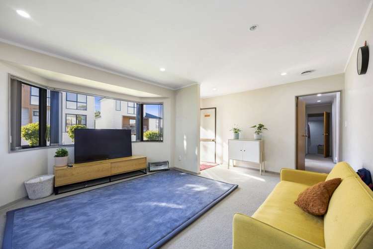 2/27 Rata Street New Lynn_1