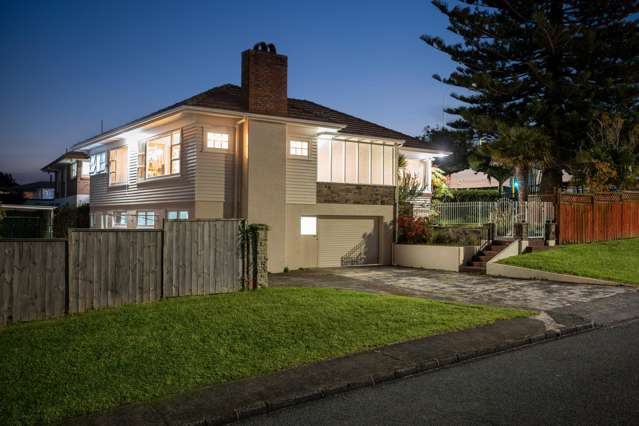 GREAT LOCATION WITH VIEWS