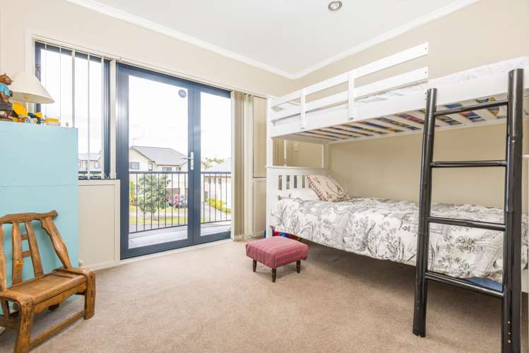 95 Fernhill Way Oteha_11