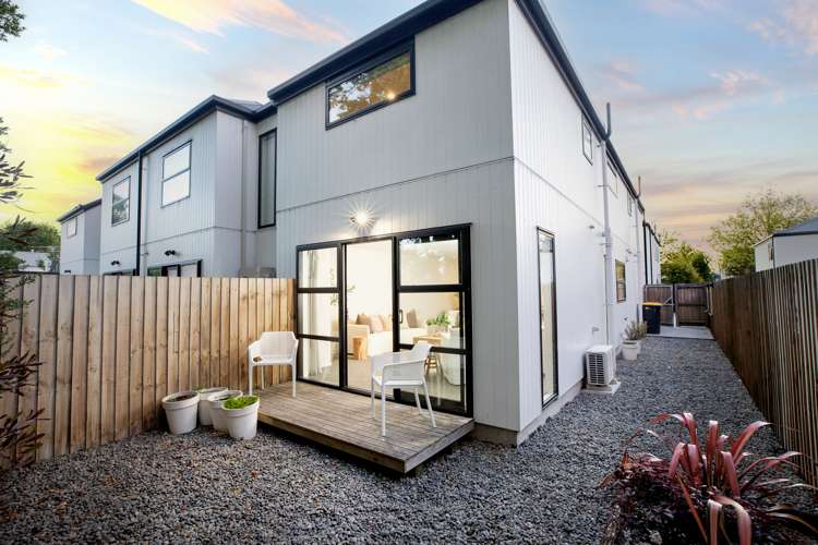 1/22 Grove Road Addington_11