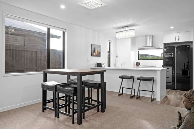 15 Trewern Avenue_5