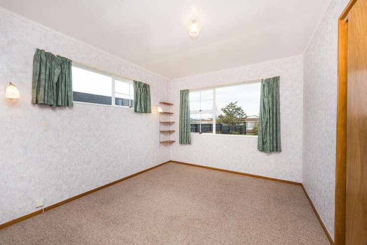 36 Cedar Crescent Feilding_6