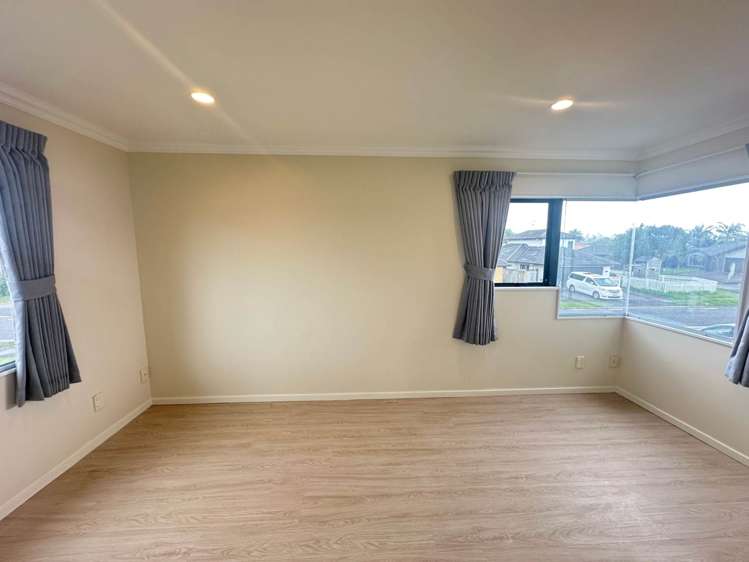 24 Erne Crescent East Tamaki_8