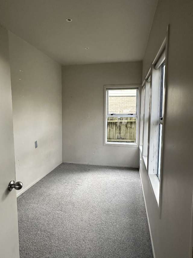 a/103 Kimpton Road 10695 Manukau City Houses for Rent One Roof