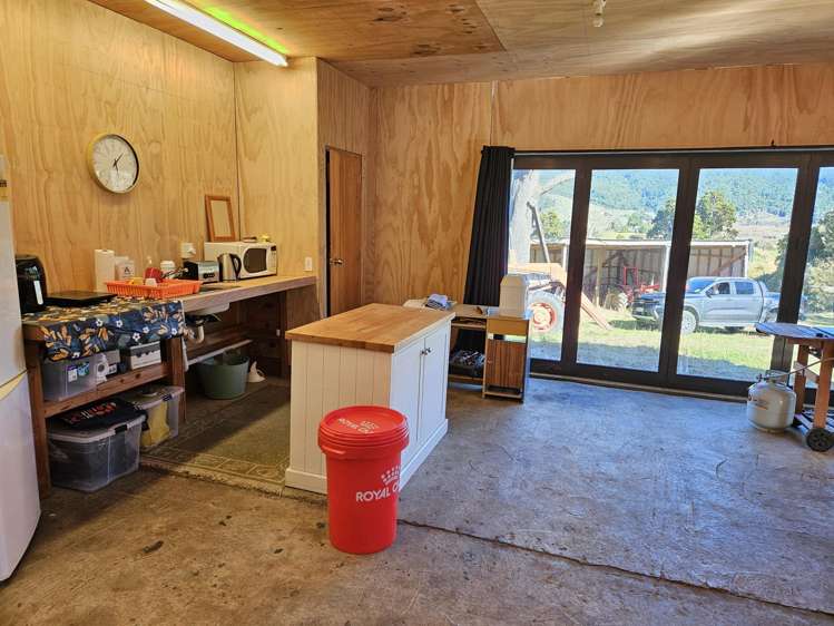 1612 Tahakopa Valley Road Catlins Surrounds_8