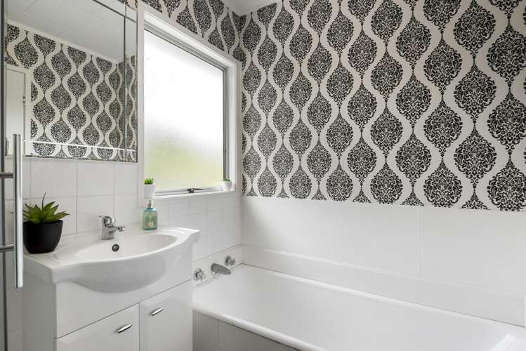 98 Spinella Drive Bayview_34