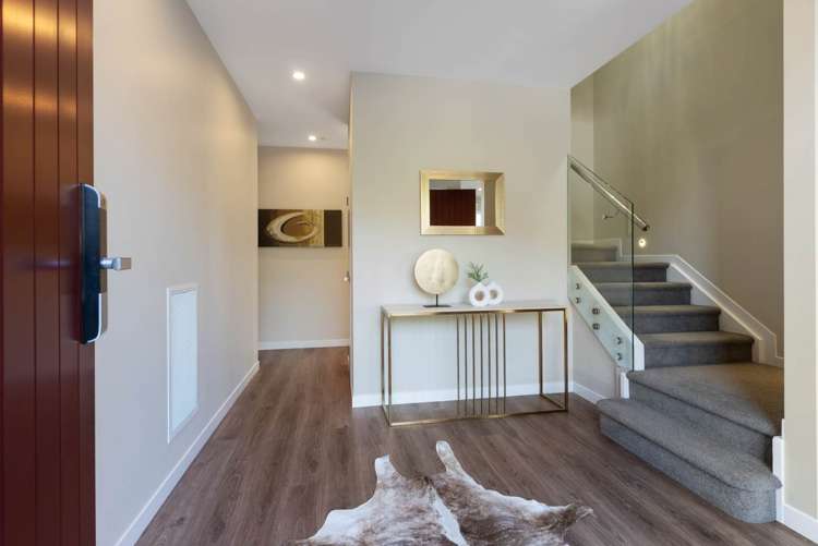 24 Mackay Drive Greenhithe_2