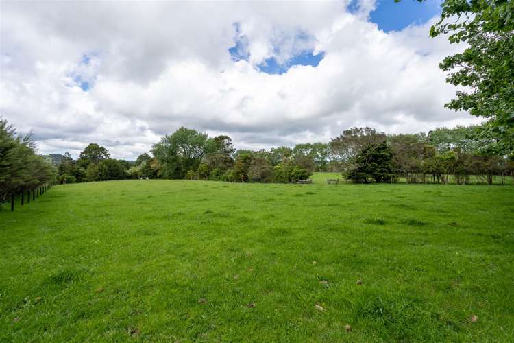 1021 Old North Road Waimauku_32