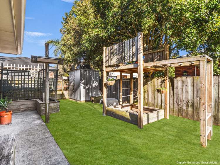 36 Mandalay Place Waiuku_21