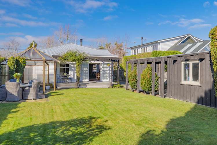 79 Tomes Road St Albans_13