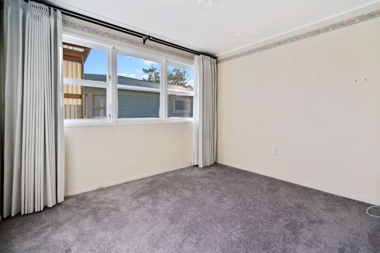 2/80 Gloria Avenue Te Atatu Peninsula_9