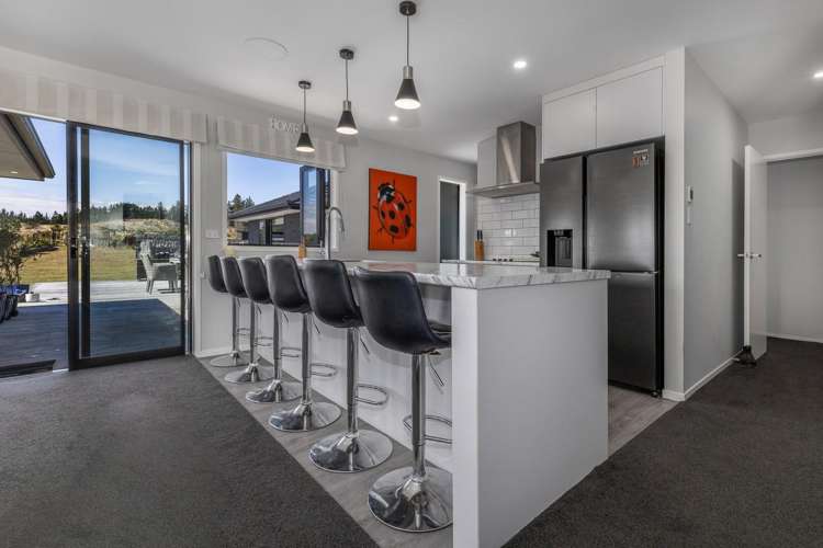 8 Kanuka Drive Waitarere_3