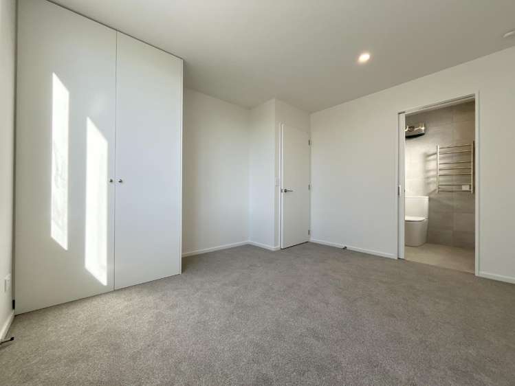 2/126 Roker Street 1535_8