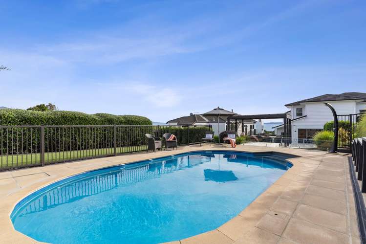 6 Crossland Place Maraetai_19