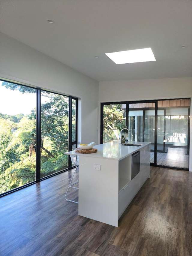 2/133 Wairau Road Oakura_3