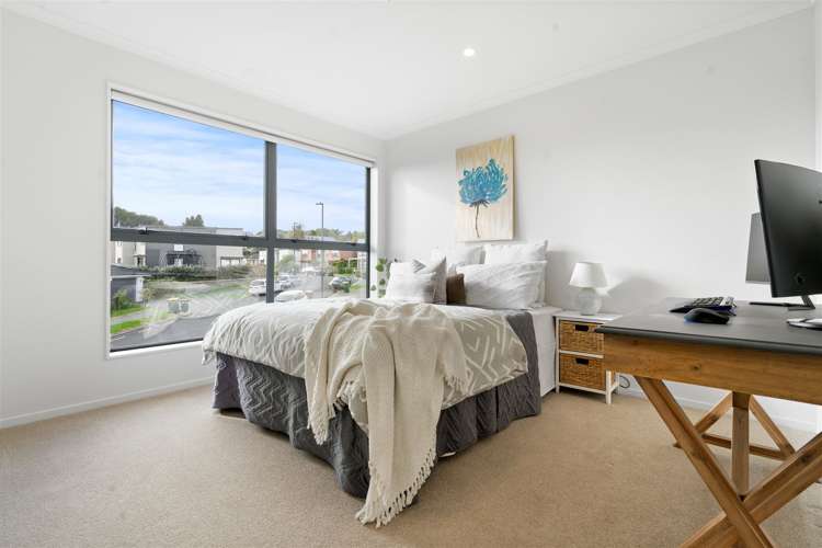 68 Matairangi Avenue Totara Heights_5