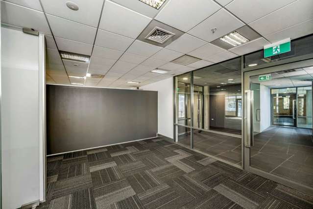 Unit 3.2 /381 Great South Road Ellerslie_1