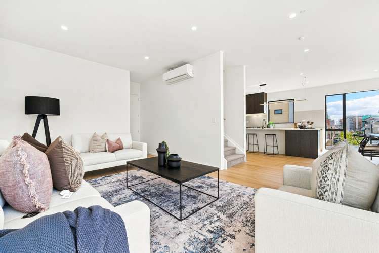 2 Falcon Crescent Hobsonville_12
