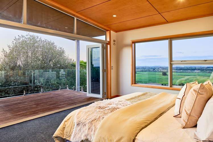 102 Kuku East Road Manakau_17