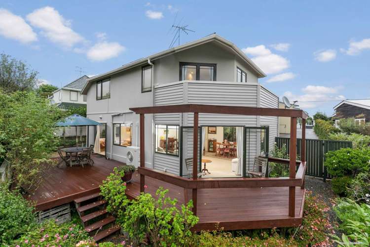 9a Blackett Crescent Meadowbank_16