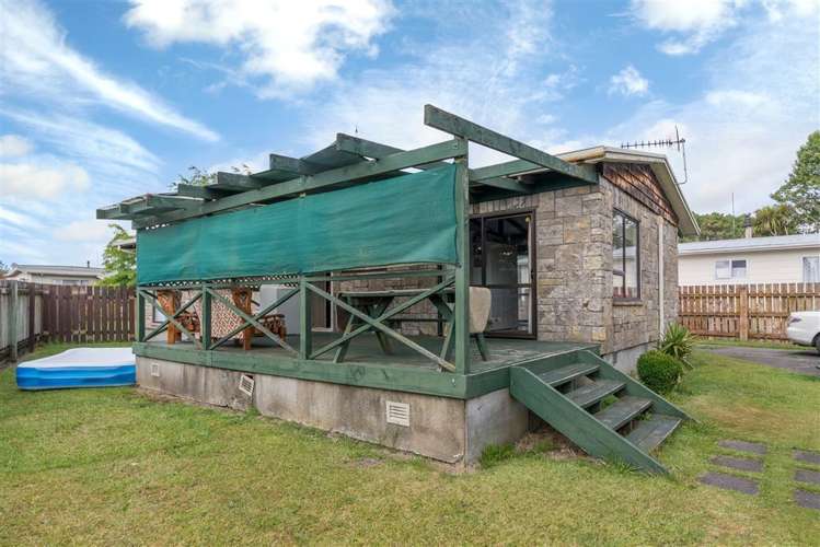 8 Landscape Drive Ngongotaha_11