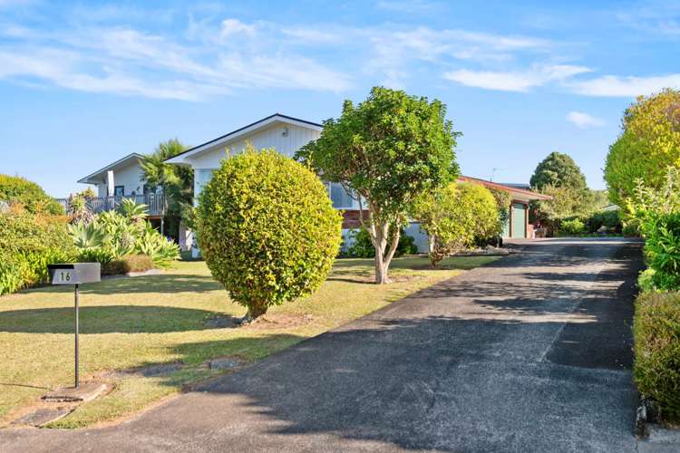 16 Imatra Place Sunnyhills_2