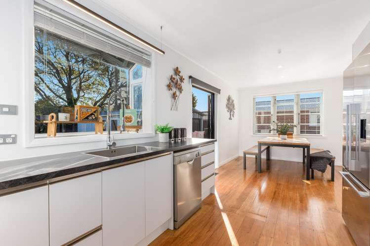 49 Golders Road_3