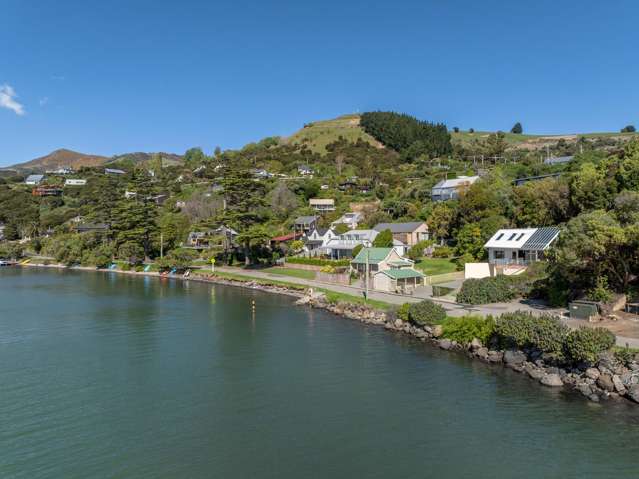 259 Beach Road Akaroa_3