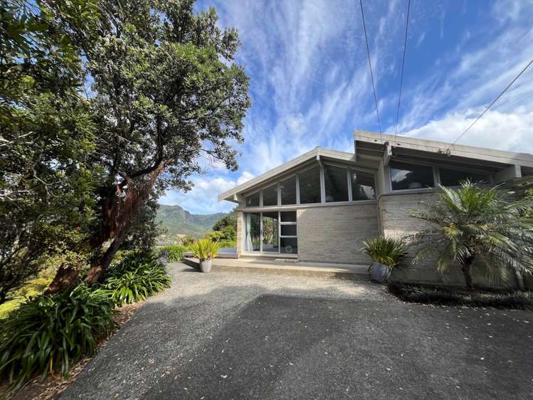 1071 Huia Road Huia_6