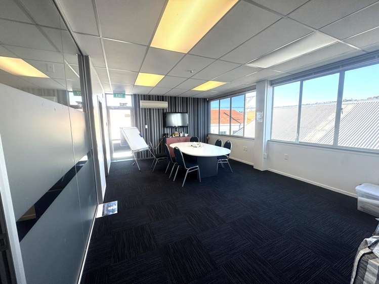 1/186 Macandrew Road South Dunedin_4