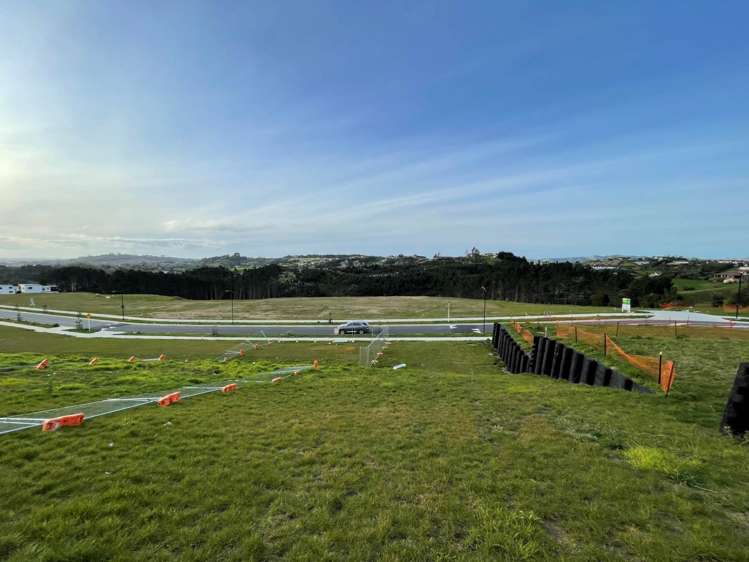 10 Grand Ridge Avenue_4