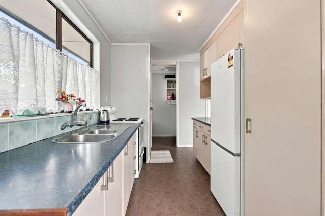44 Rangitake Drive Spotswood_3