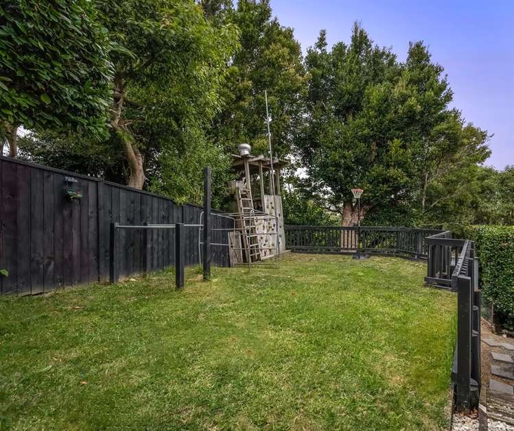 1 Heathcote Road Castor Bay_11