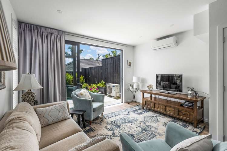 8/48 Salisbury Road Birkdale_4