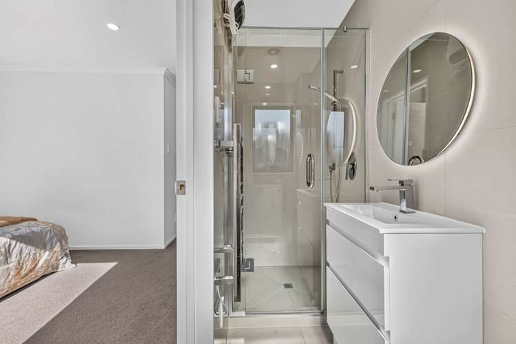 37 Erima Avenue Pt England_4